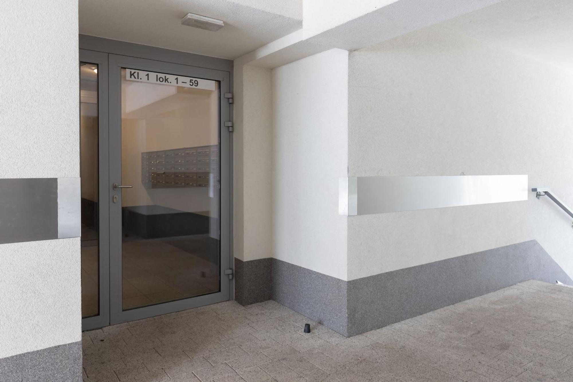 Elegant Apartments With Balcony & Parking Warsaw By Noclegi Renters Extérieur photo