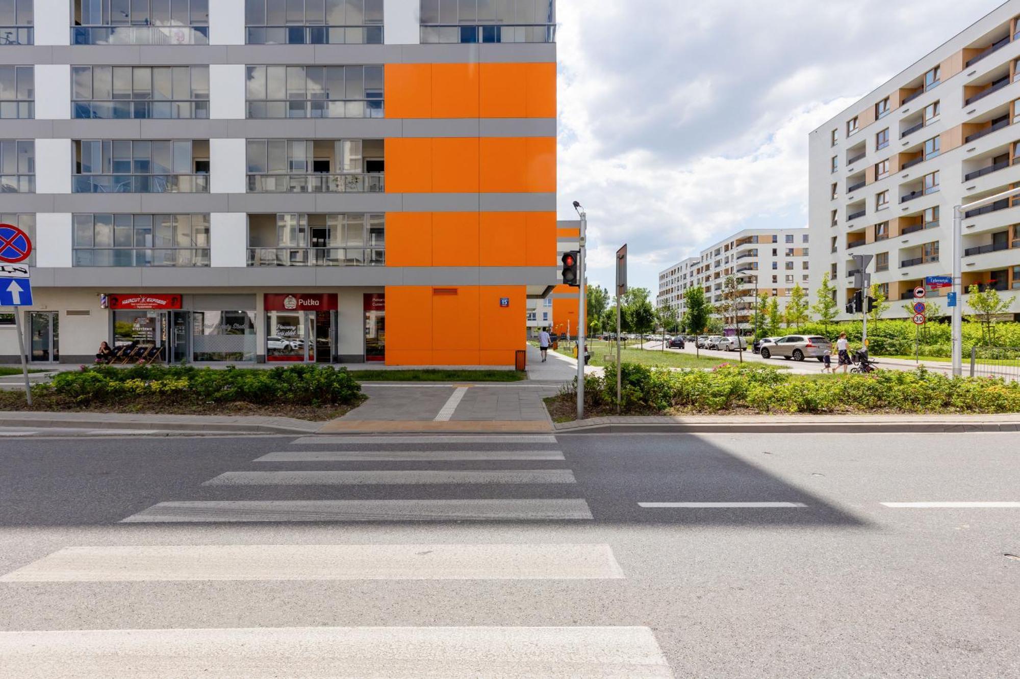 Elegant Apartments With Balcony & Parking Warsaw By Noclegi Renters Extérieur photo